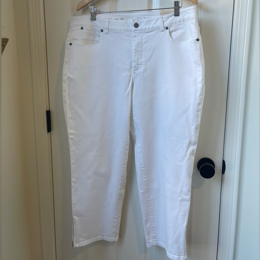 NWT Talbot’s Curvy Crop Slim White Jeans